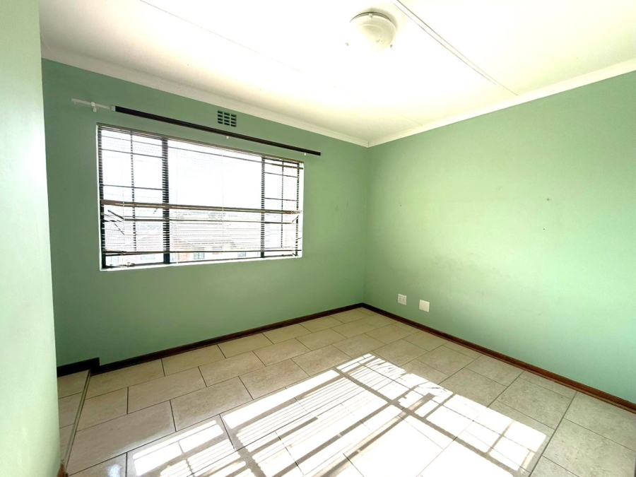 2 Bedroom Property for Sale in Hillside Free State